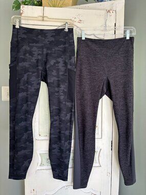 2 PAIRS: Fabletics On-the-Go + HeatherFlex Leggings size Medium - Worn 1x!